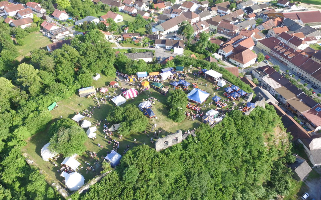 Neues Festival auf der Burgruine: LaBrassBanda kommt